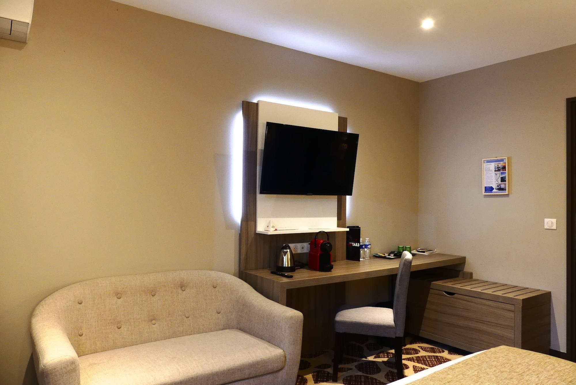 Contact Hotel Le Provencal Bordeaux Lac Екстериор снимка